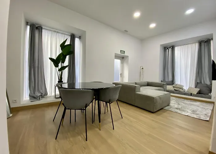 Pinzon Studios & Penthouse